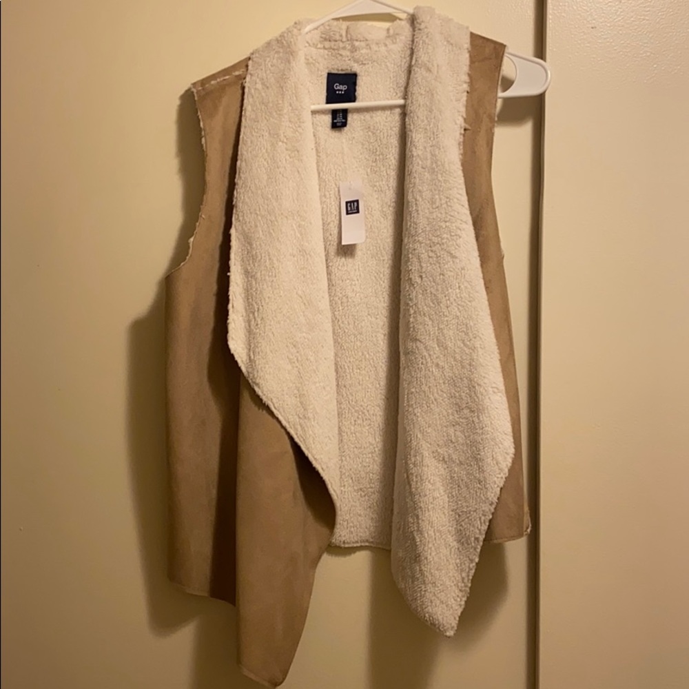 GAP women Sherpa vest